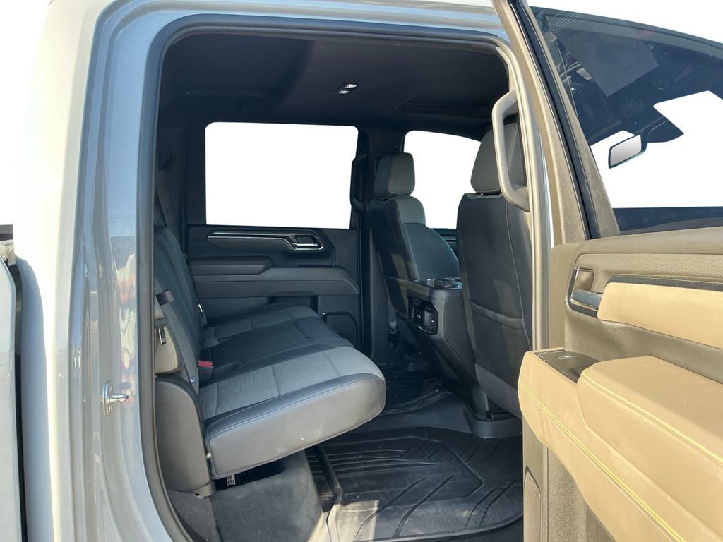 Used 2024 Chevrolet Silverado 2500 ZR2 w/ Technology Package AWD/4WD image 23
