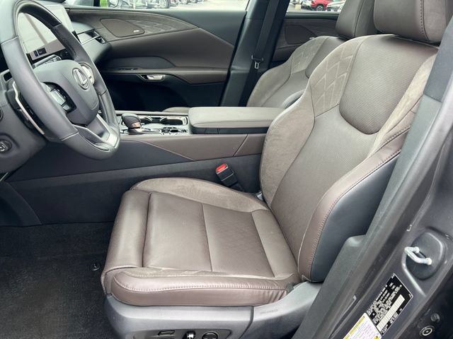 Used 2025 Lexus RX 350 AWD w/ Convenience Package image 9