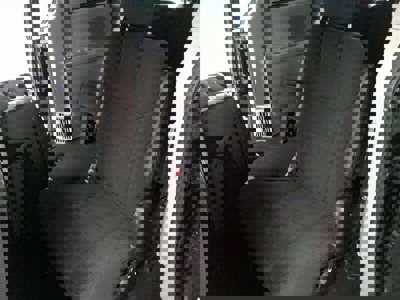 Used 2016 Dodge Grand Caravan SXT w/ Rear Park Assist Package image 19