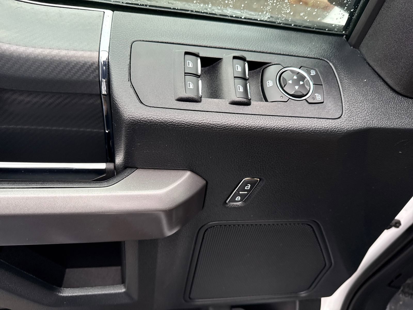 Used 2019 Ford F150 XLT w/ Equipment Group 302A Luxury image 11