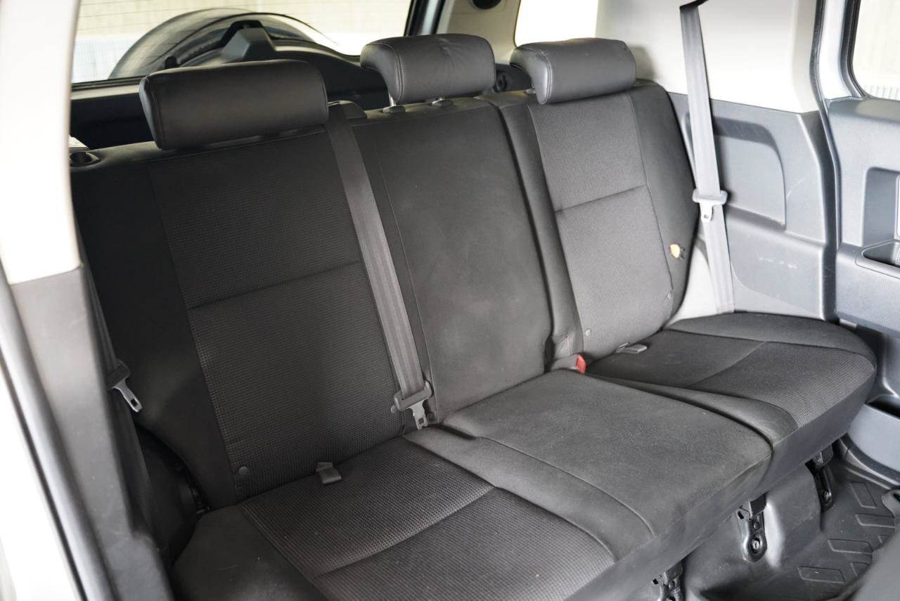 Used 2008 Toyota FJ Cruiser 4WD image 35