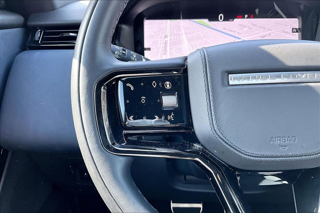 Used 2025 Land Rover Range Rover Velar Dynamic SE image 11