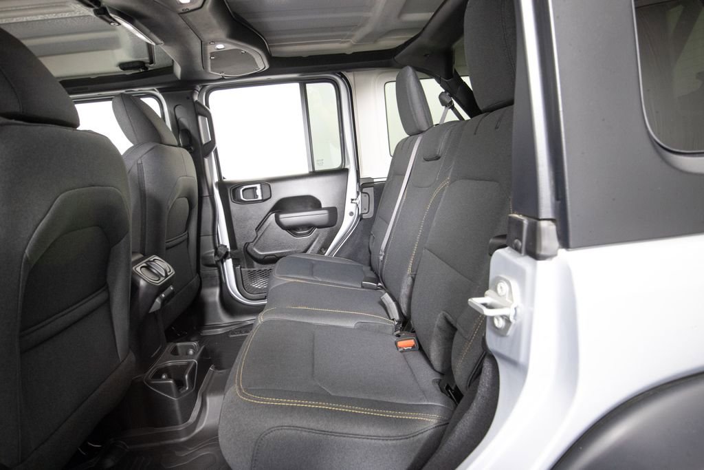 Used 2024 Jeep Wrangler Unlimited Sport AWD/4WD image 11