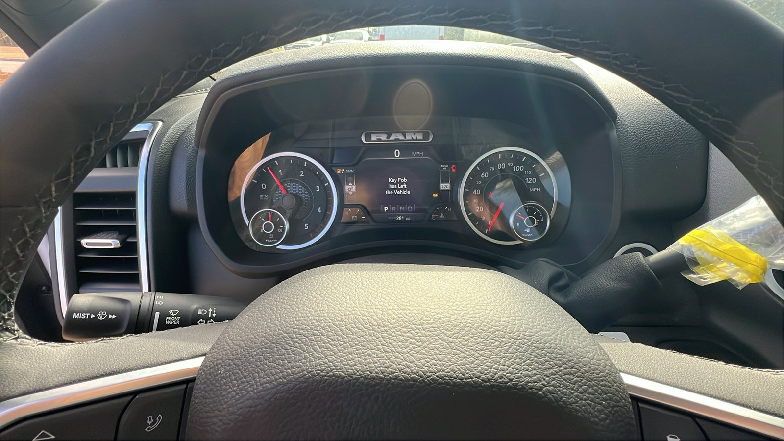 New 2025 RAM 5500 4x4 Regular Cab image 23