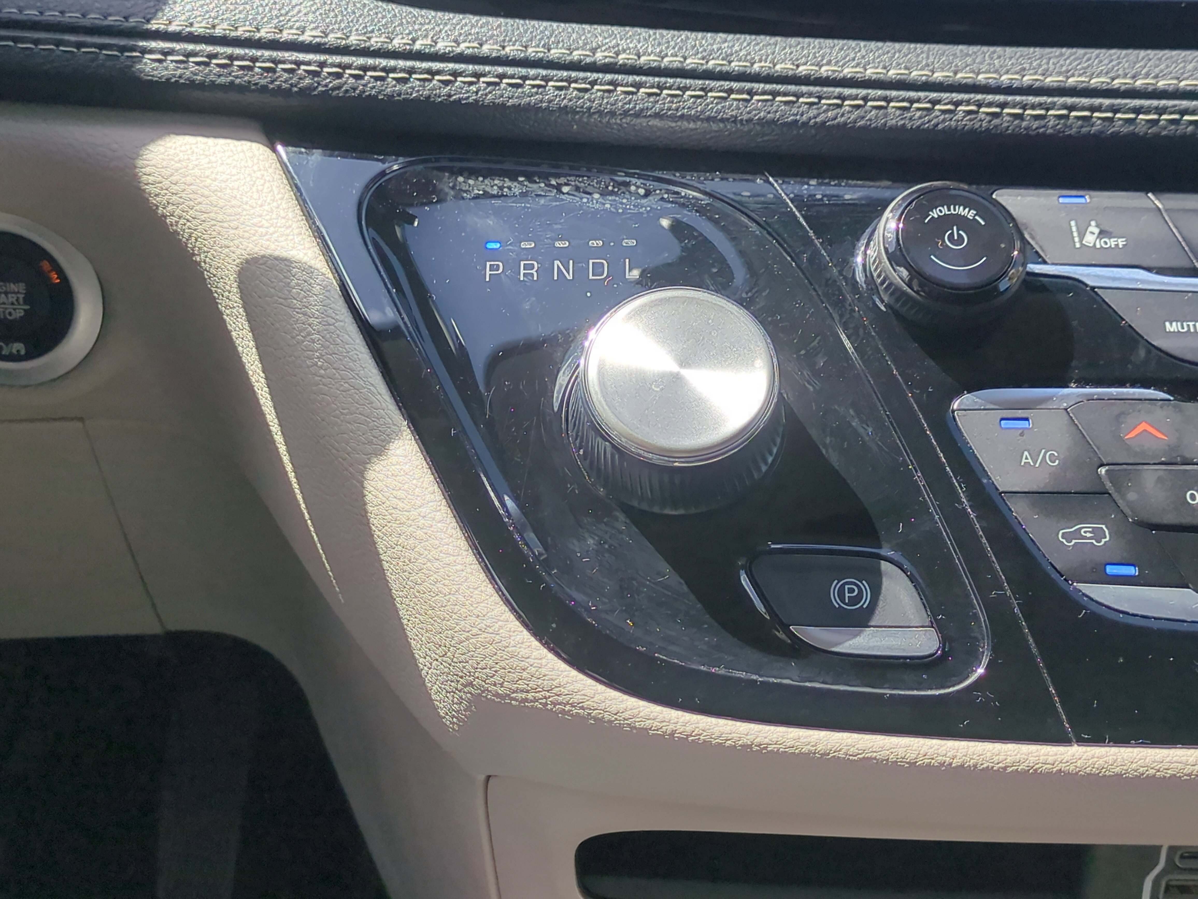 Certified 2023 Chrysler Pacifica Touring-L image 20