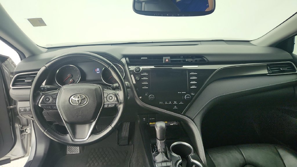Used 2019 Toyota Camry XSE FWD image 21