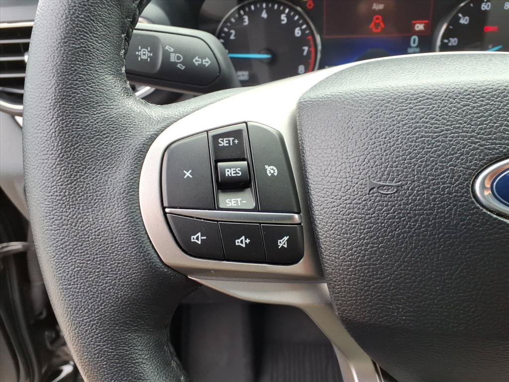 Used 2024 Ford Explorer XLT w/ Equipment Group 202A AWD/4WD image 21