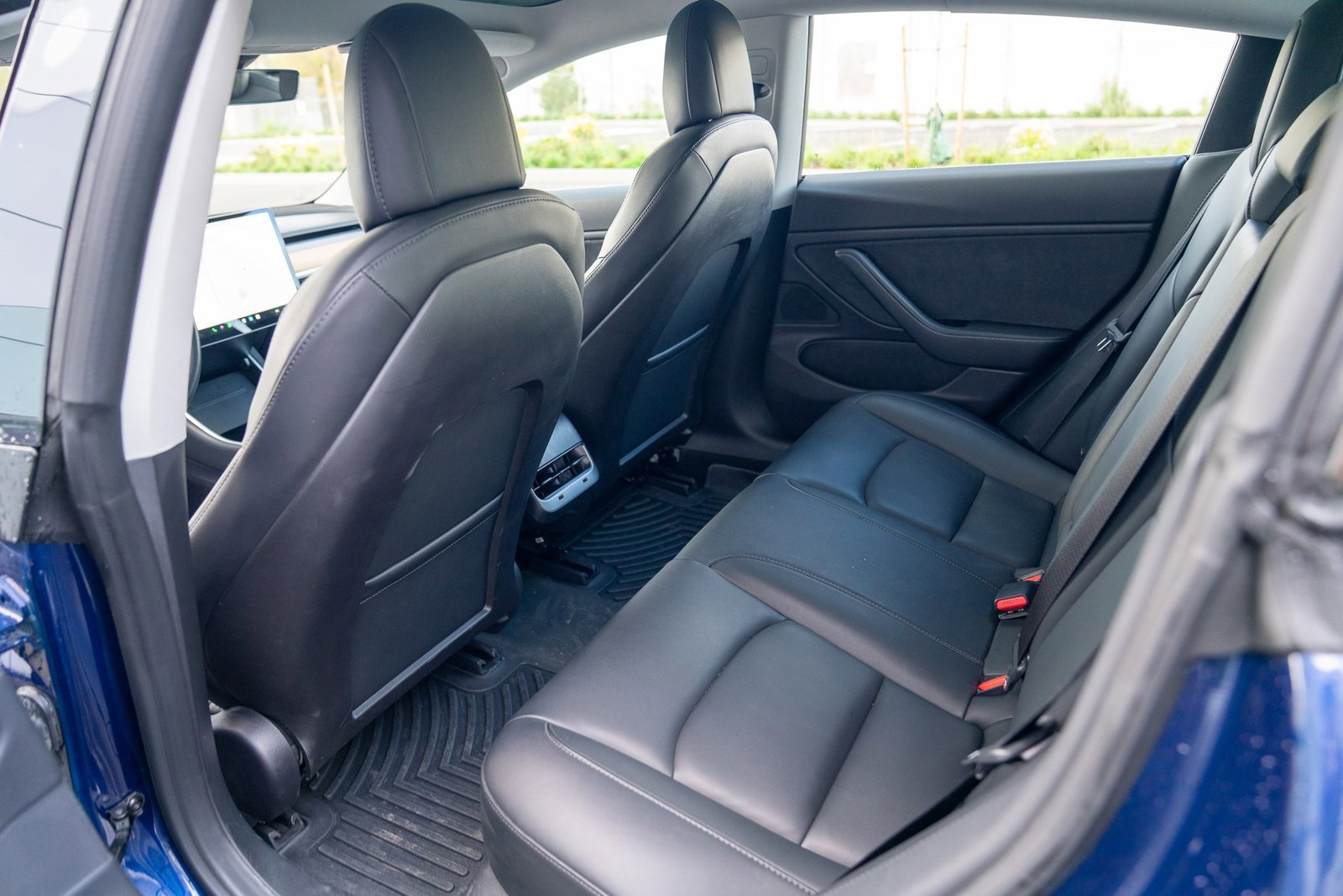 Used 2018 Tesla Model 3 Long Range image 19