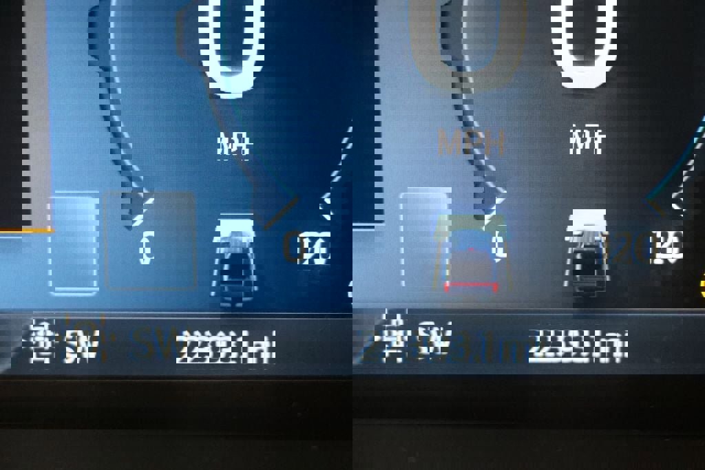 Used 2023 Ford F150 Lightning Lariat image 21