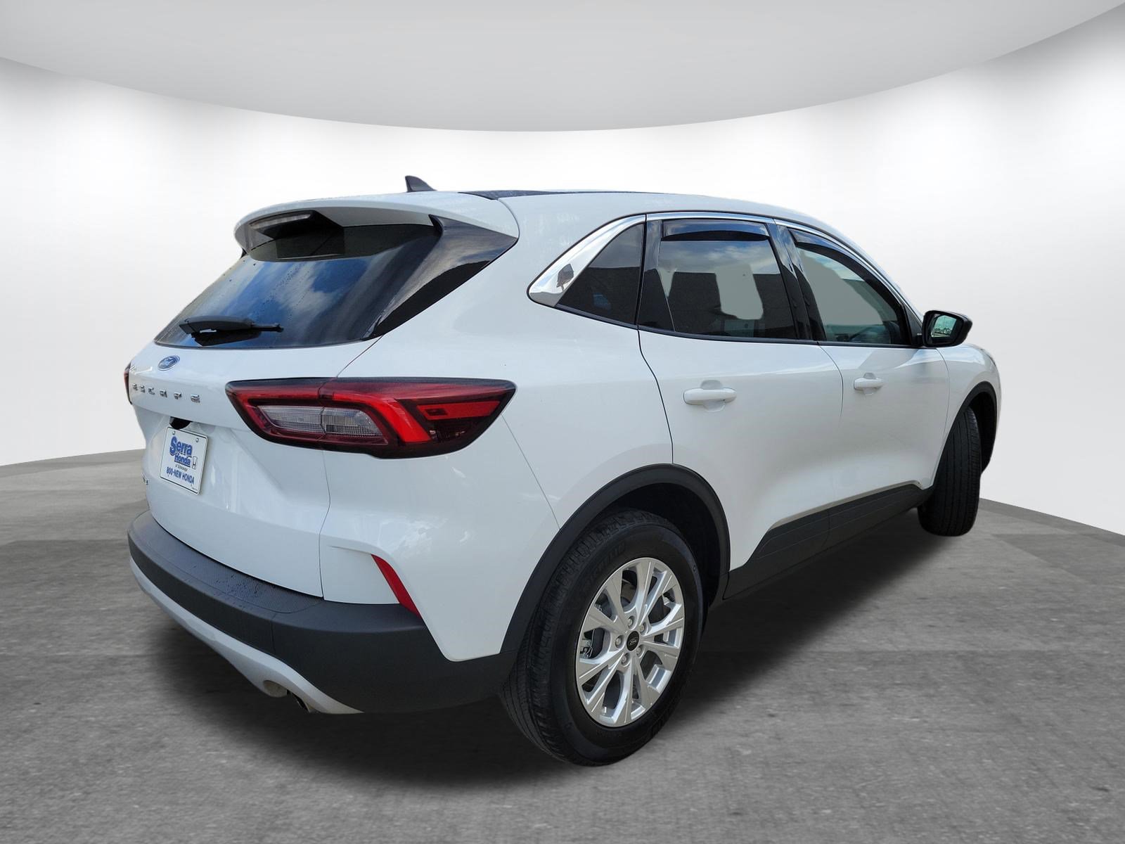 Used 2023 Ford Escape Active image 5