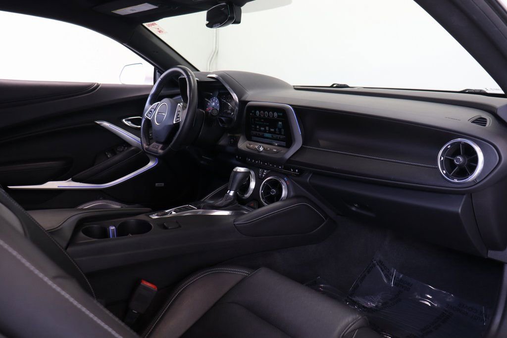 Used 2017 Chevrolet Camaro LT image 20