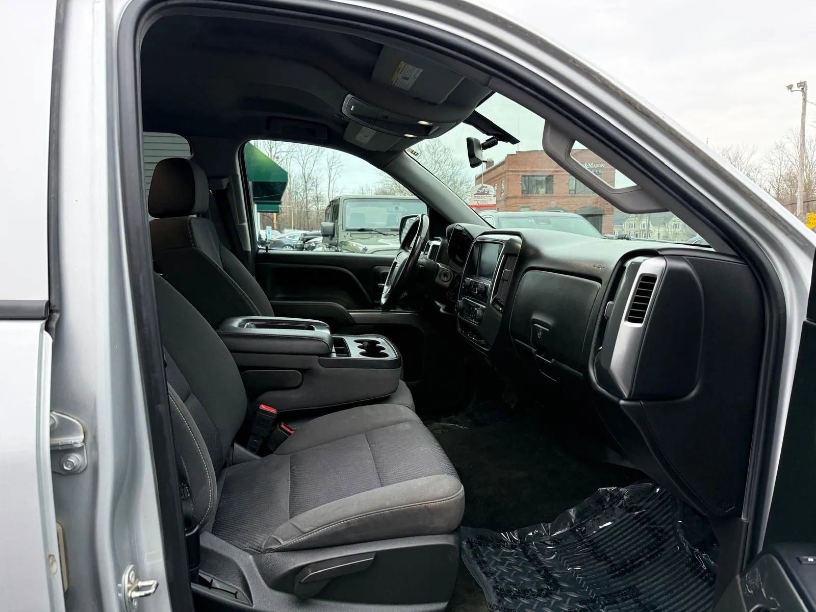 Used 2018 Chevrolet Silverado 1500 LT image 9