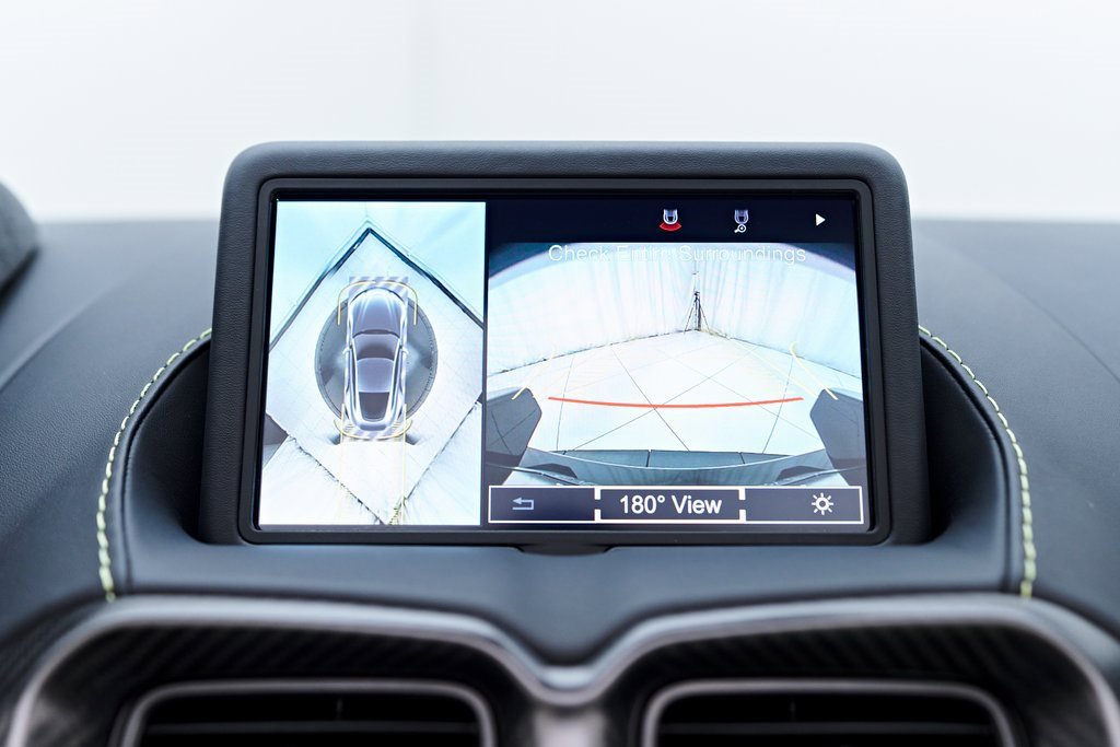 Used 2023 Aston Martin V8 Vantage Roadster image 75