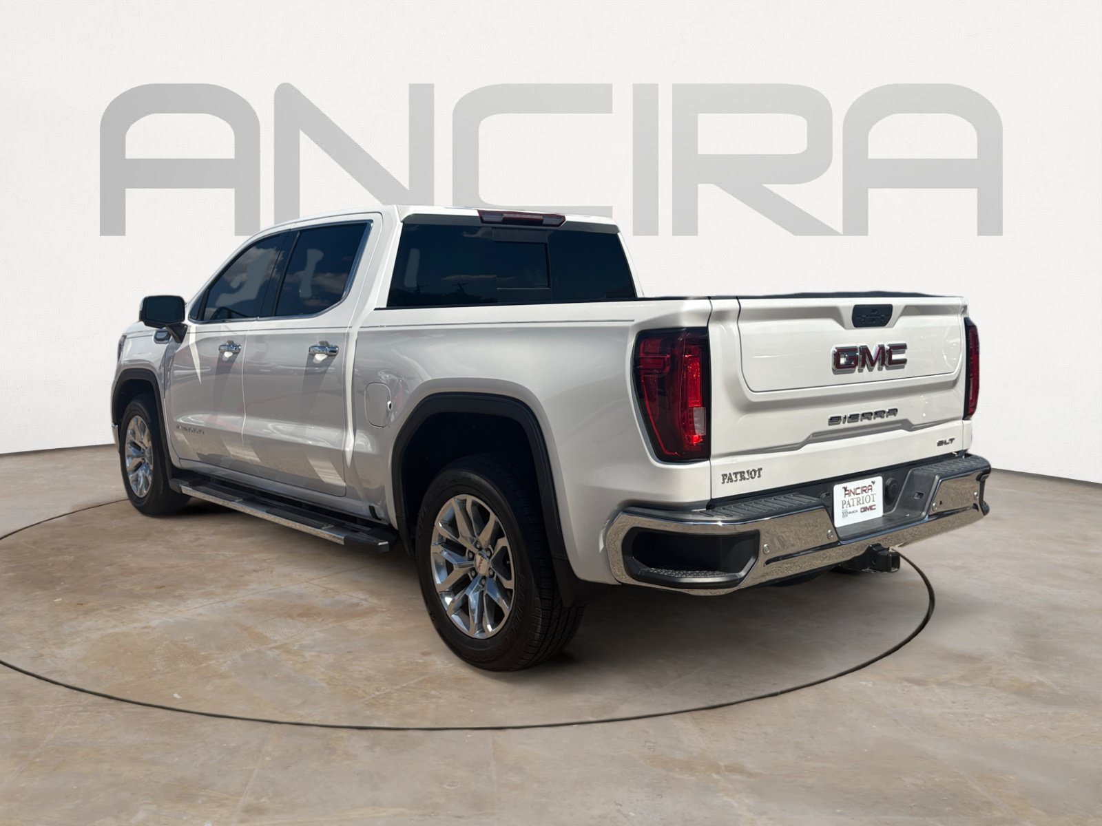 Used 2021 GMC Sierra 1500 SLT RWD image 8