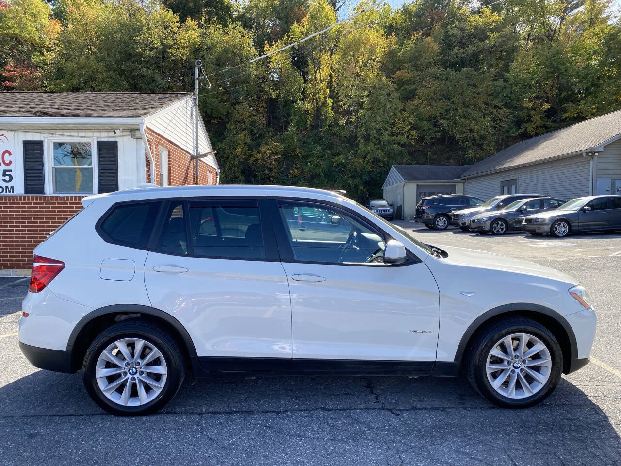 Used 2016 BMW X3 xDrive28i AWD/4WD image 4