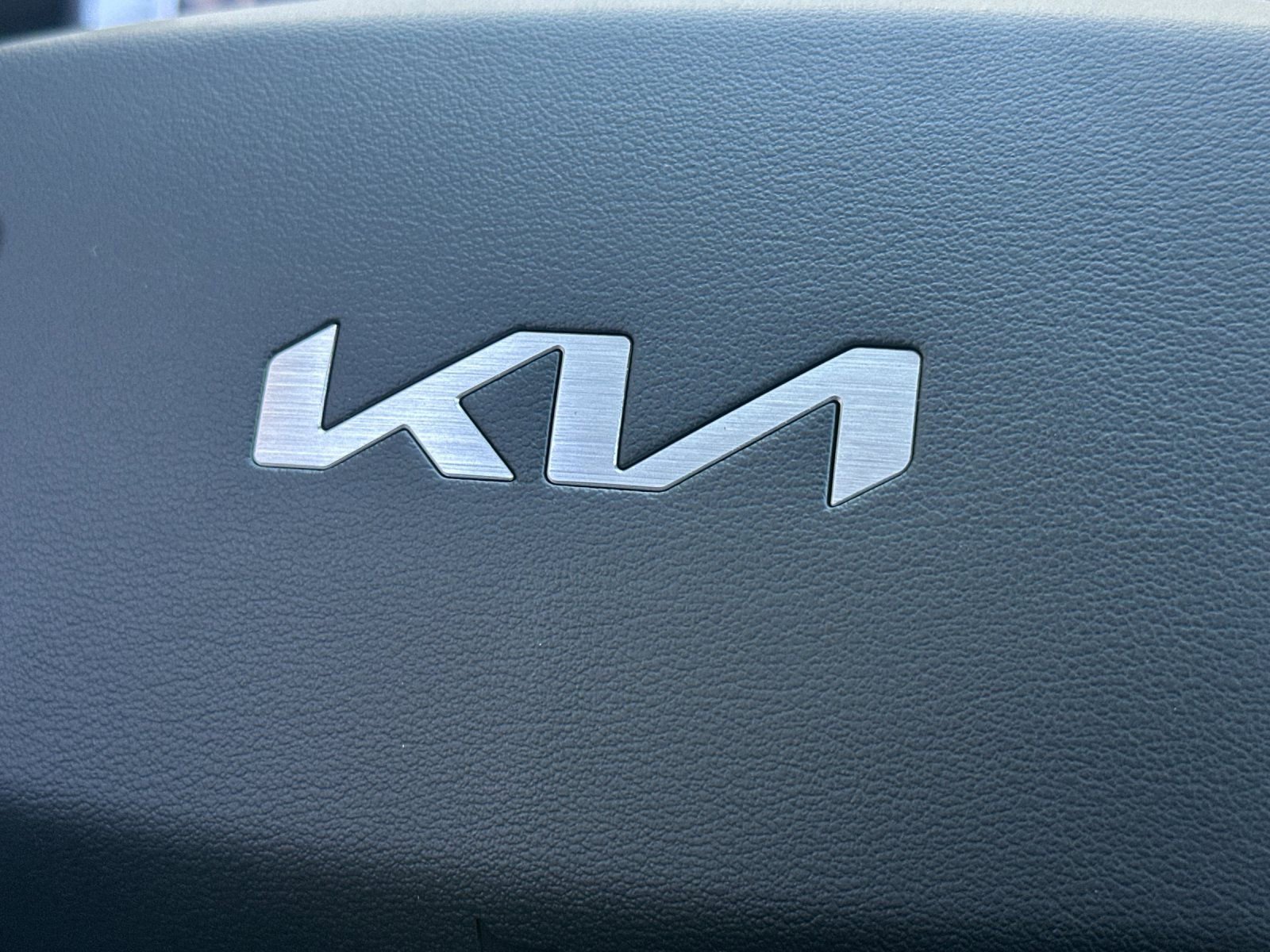 New 2026 Kia Niro LX FWD image 25