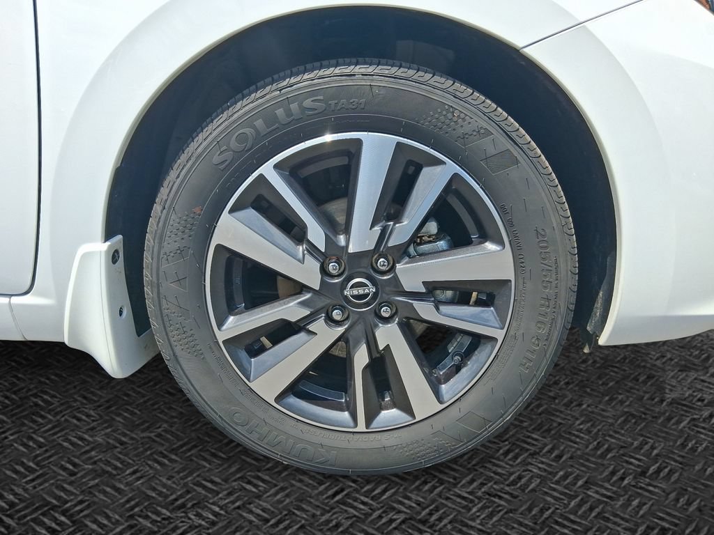 Used 2025 Nissan Versa S w/ S Plus Package FWD image 11