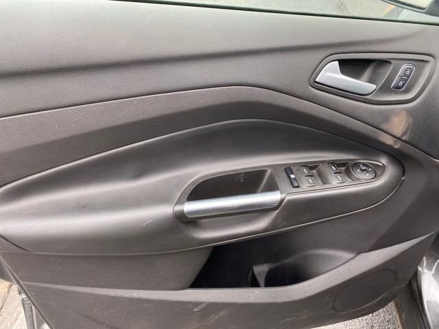 Used 2018 Ford Escape SE image 15