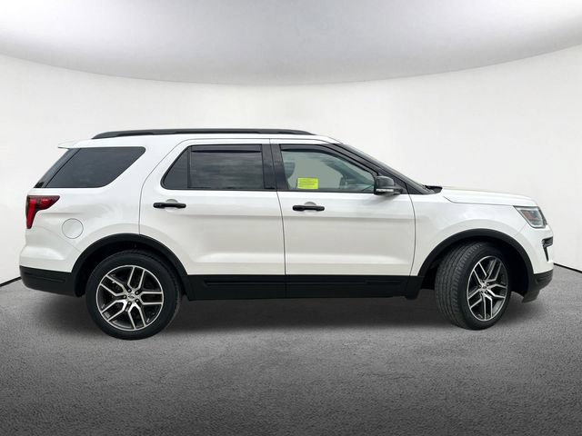 Used 2018 Ford Explorer Sport w/ Equipment Group 401A AWD/4WD image 15