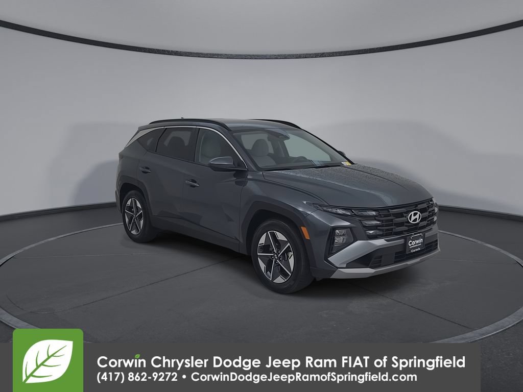 Used 2025 Hyundai Tucson SEL FWD image 3