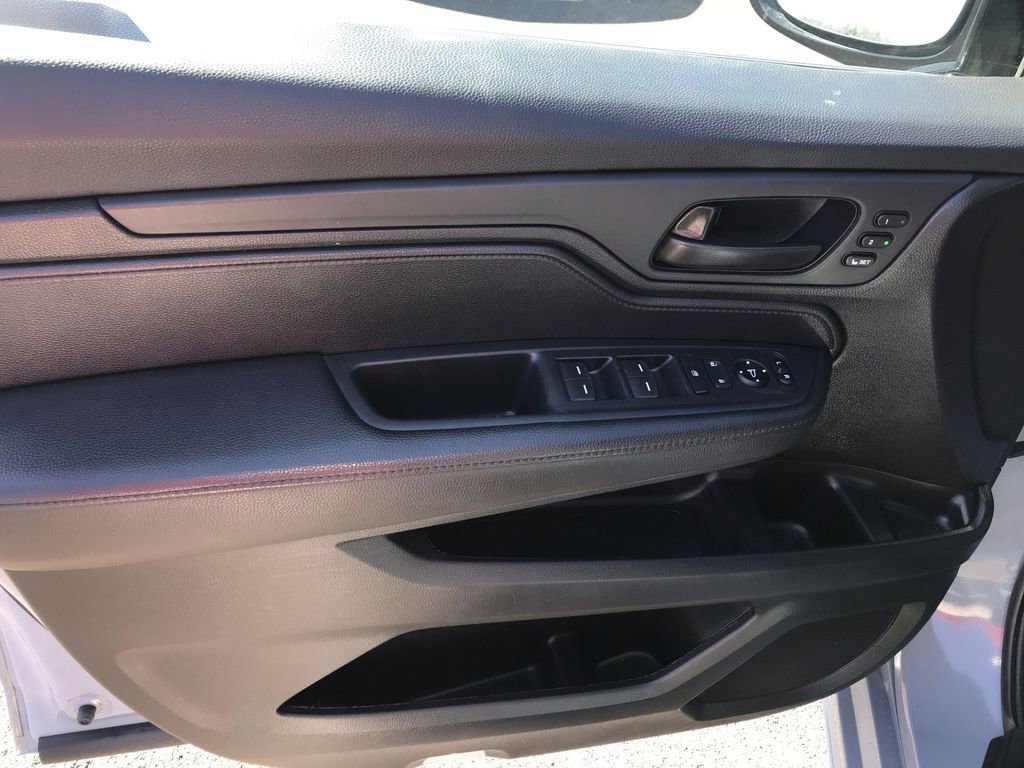 Used 2024 Honda Odyssey Sport image 13