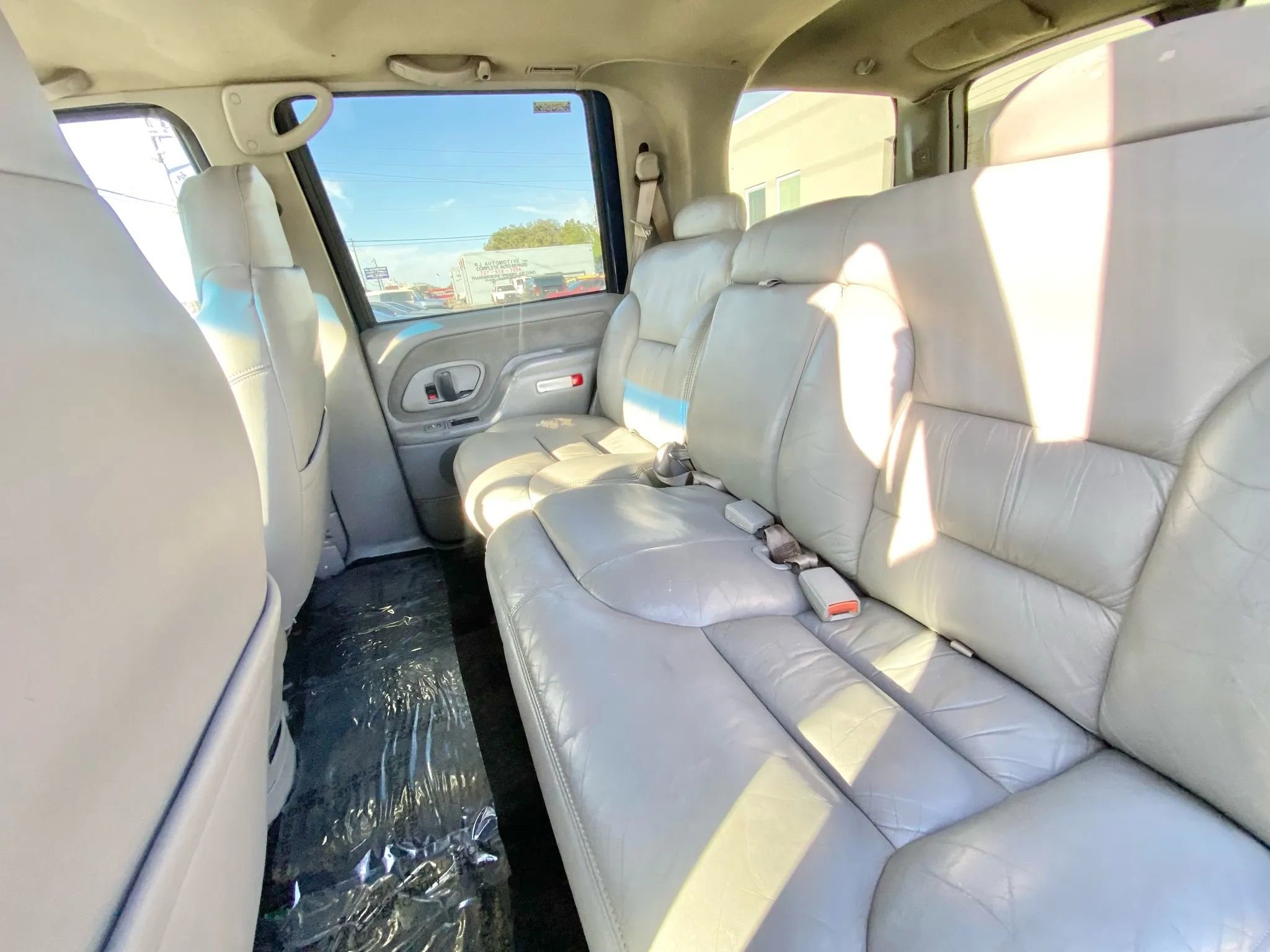 Used 1999 Chevrolet Tahoe Z71 w/ Preferred Equipment Group image 10