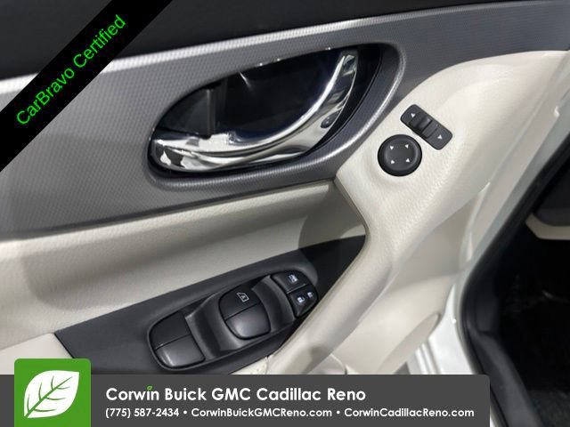 Used 2020 Nissan Rogue Sport SL FWD image 14