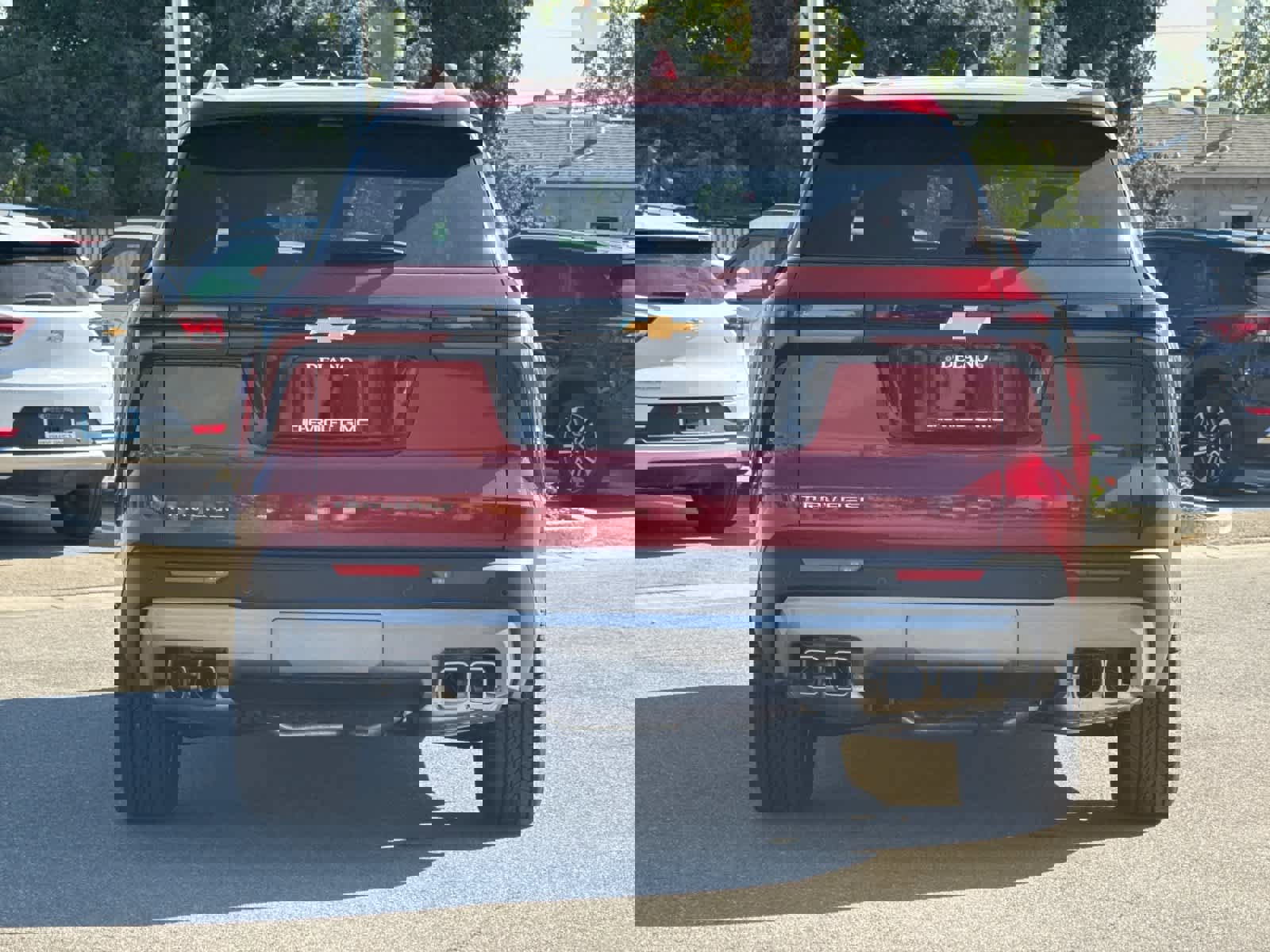 New 2026 Chevrolet Traverse LT w/ Enhanced Driving Package image 4