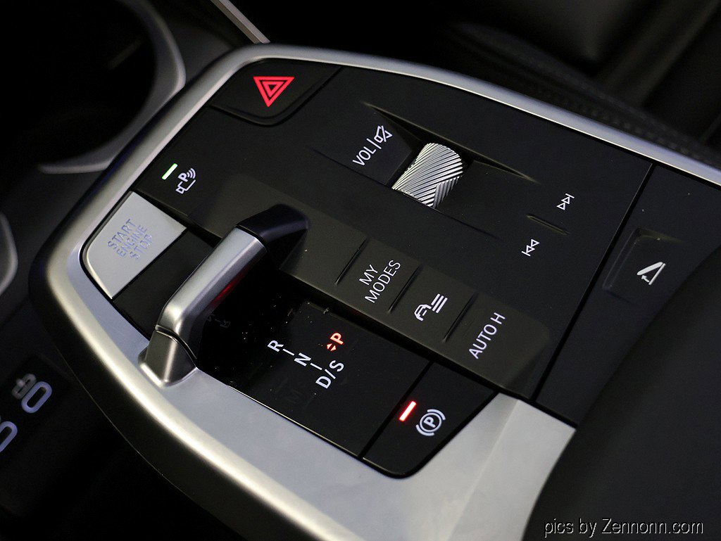 Used 2025 BMW X1 M35i w/ Premium Package image 24