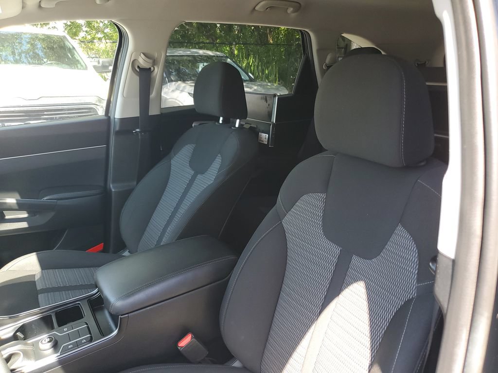 Used 2022 Kia Sorento LX FWD image 20