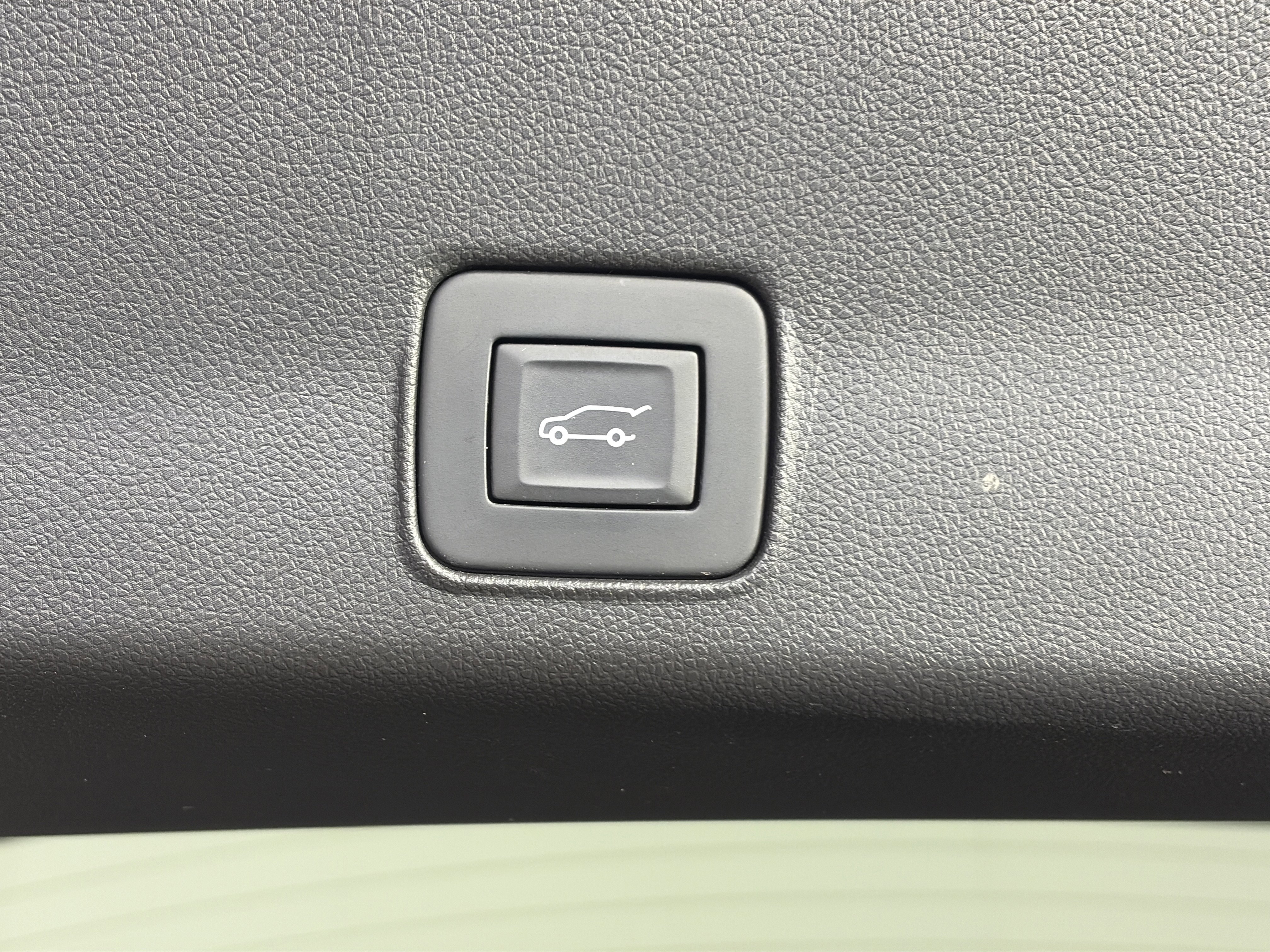 Certified 2024 Chevrolet TrailBlazer LT w/ Convenience Package image 15