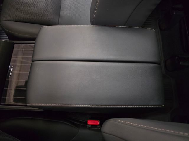 Used 2023 Lexus GX 460 Premium image 24