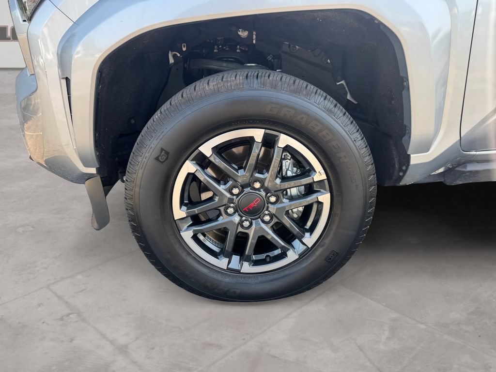 Used 2025 Toyota Tacoma TRD Sport AWD/4WD image 14