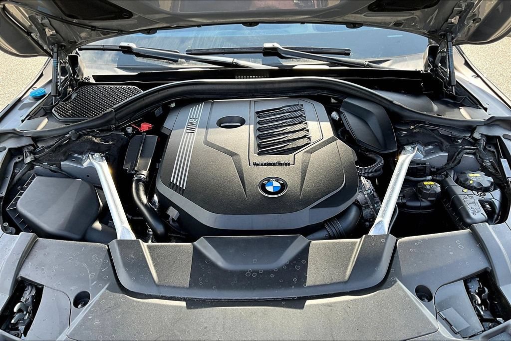 Used 2020 BMW 740i w/ M Sport Package RWD image 30