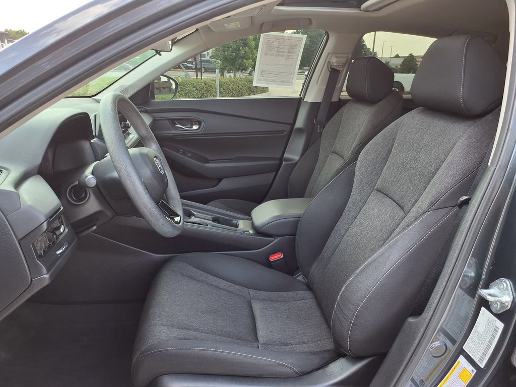 Used 2023 Honda Accord EX image 15