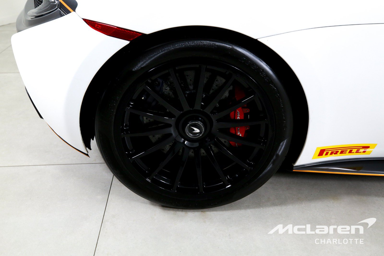Used 2020 McLaren 620R RWD image 26
