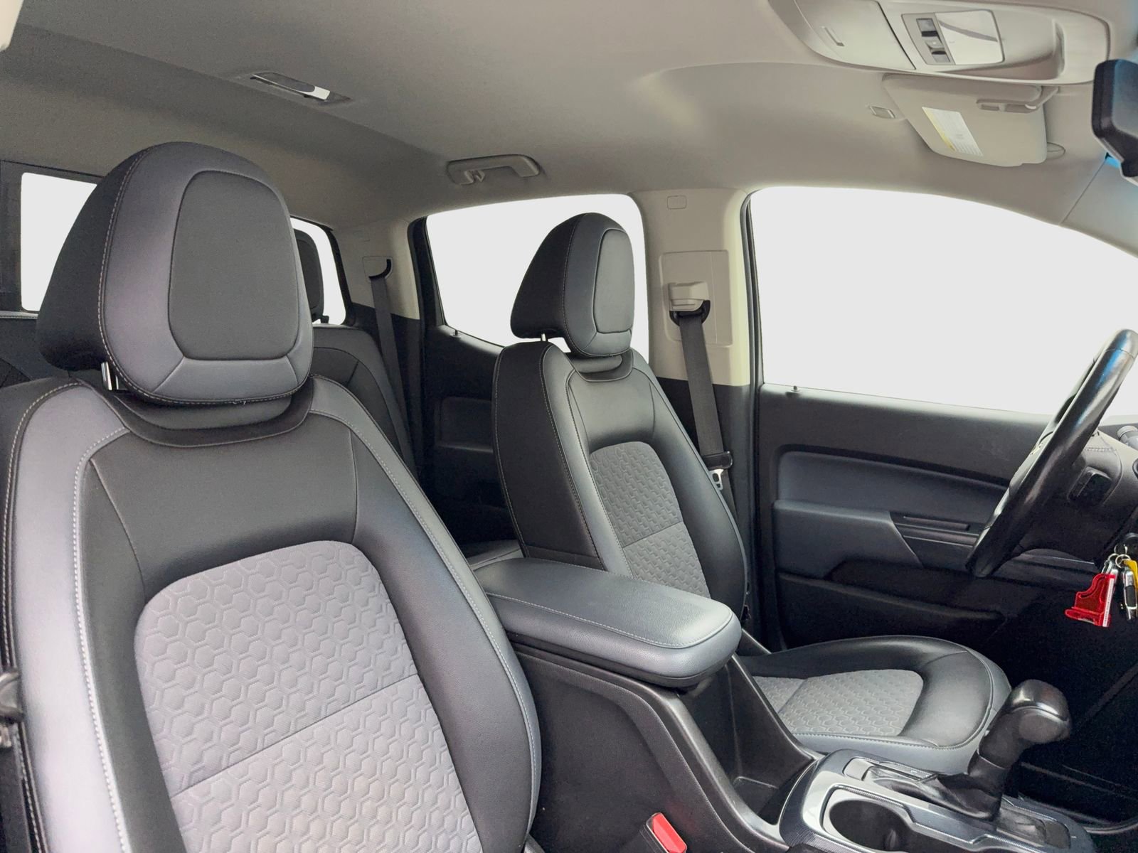 Used 2018 Chevrolet Colorado Z71 w/ Z71 Midnight Edition image 41