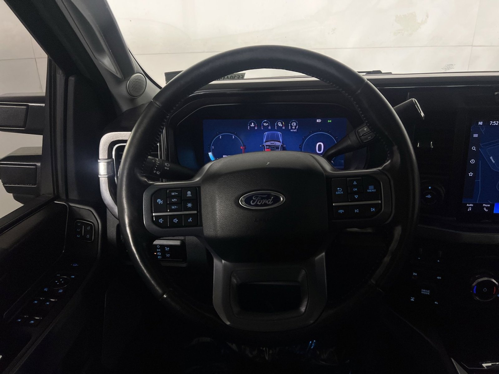 Certified 2023 Ford F250 Lariat w/ Lariat Ultimate Package image 16