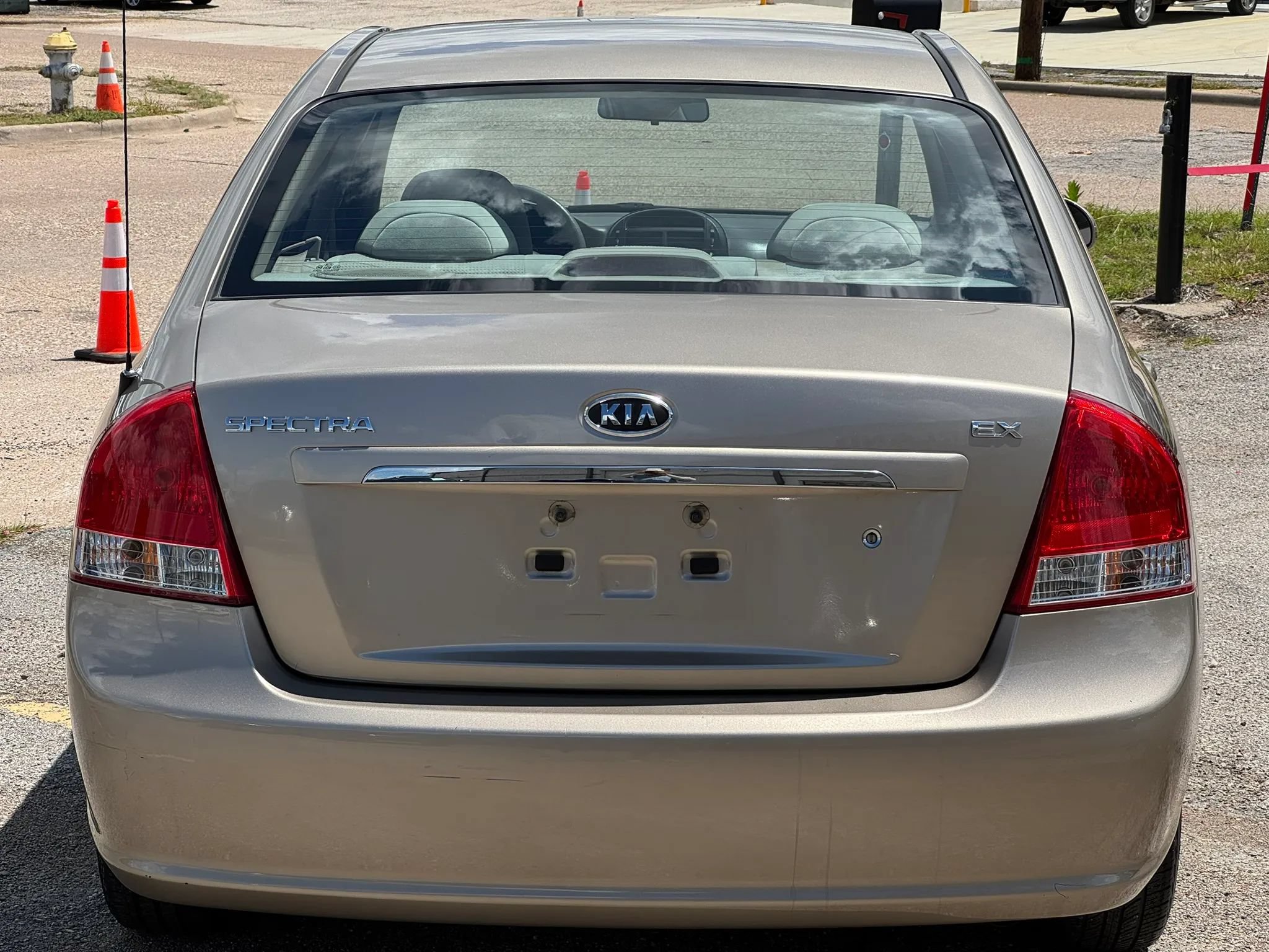 Used 2008 Kia Spectra EX FWD image 5