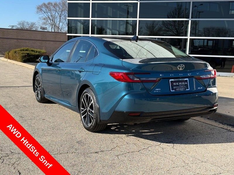 Used 2025 Toyota Camry XLE AWD/4WD image 5