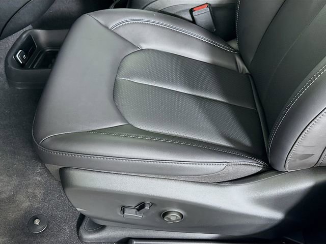 New 2026 Chrysler Pacifica Select image 18
