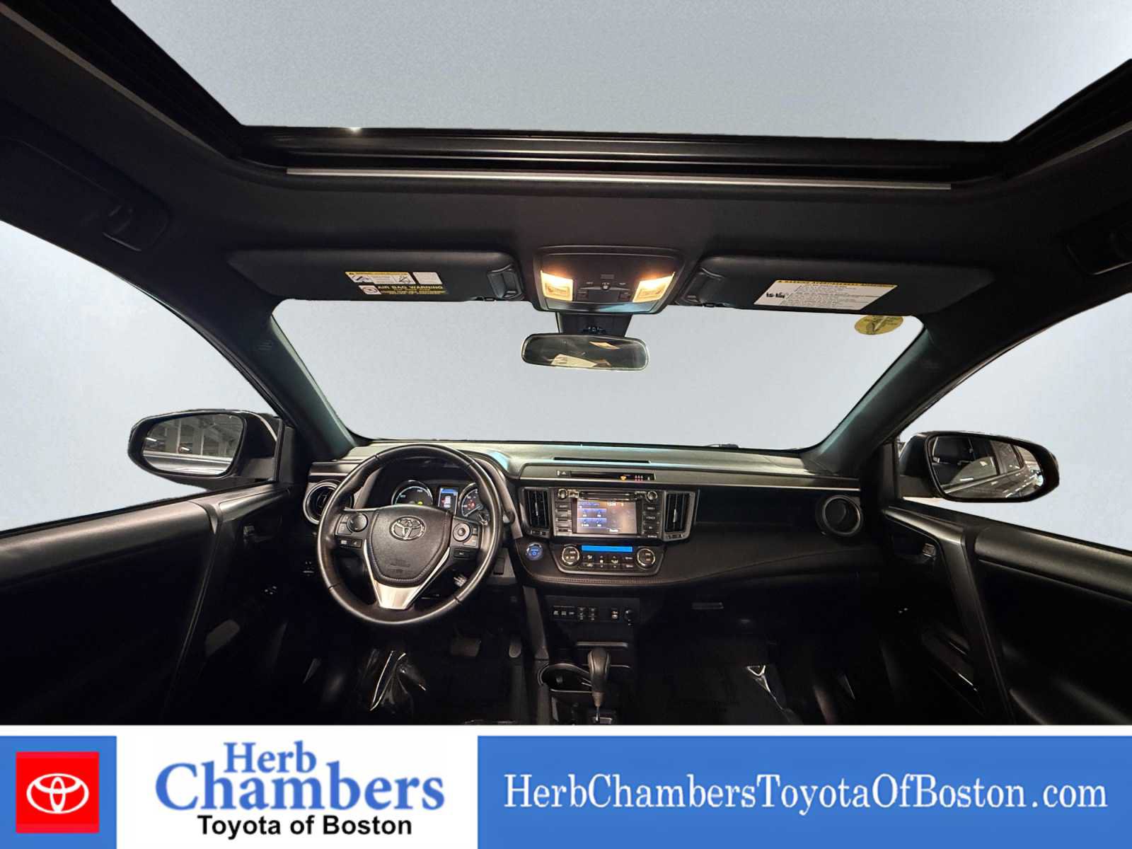 Used 2017 Toyota RAV4 SE AWD/4WD image 5