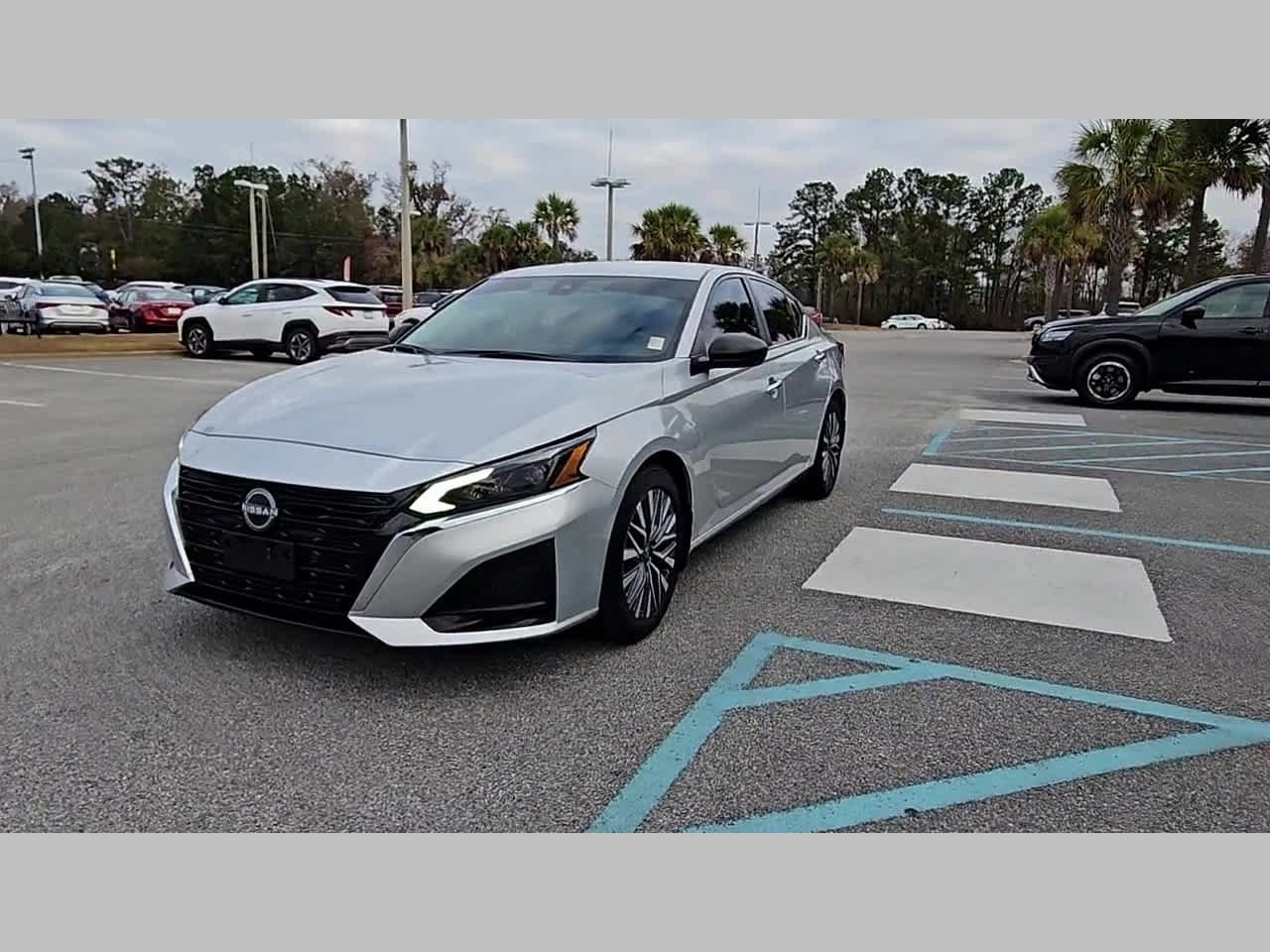 Used 2024 Nissan Altima 2.5 SV image 22