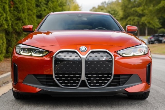 Used 2023 BMW i4 eDrive40 w/ Premium Package RWD image 17