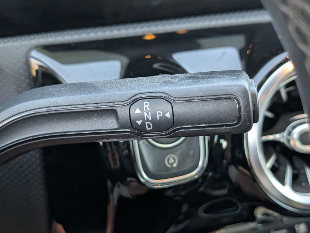 Used 2020 Mercedes-Benz CLA 250 w/ Premium Package image 26