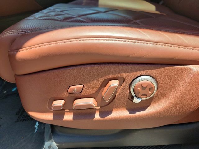 Used 2025 Genesis GV80 3.5T Prestige AWD/4WD image 18