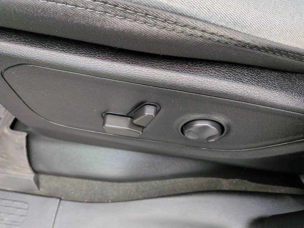 Used 2022 RAM 1500 Big Horn AWD/4WD image 21