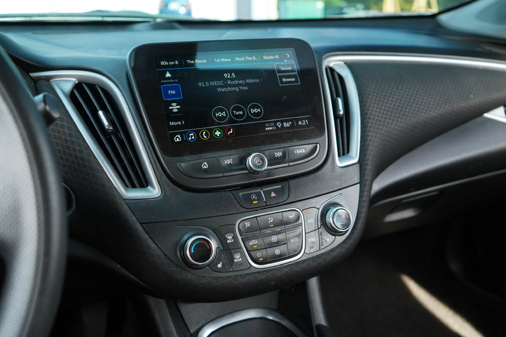 Used 2022 Chevrolet Malibu LT FWD image 8