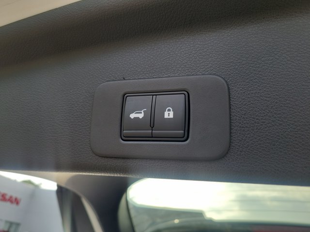 Used 2025 Nissan Murano SL AWD/4WD image 10
