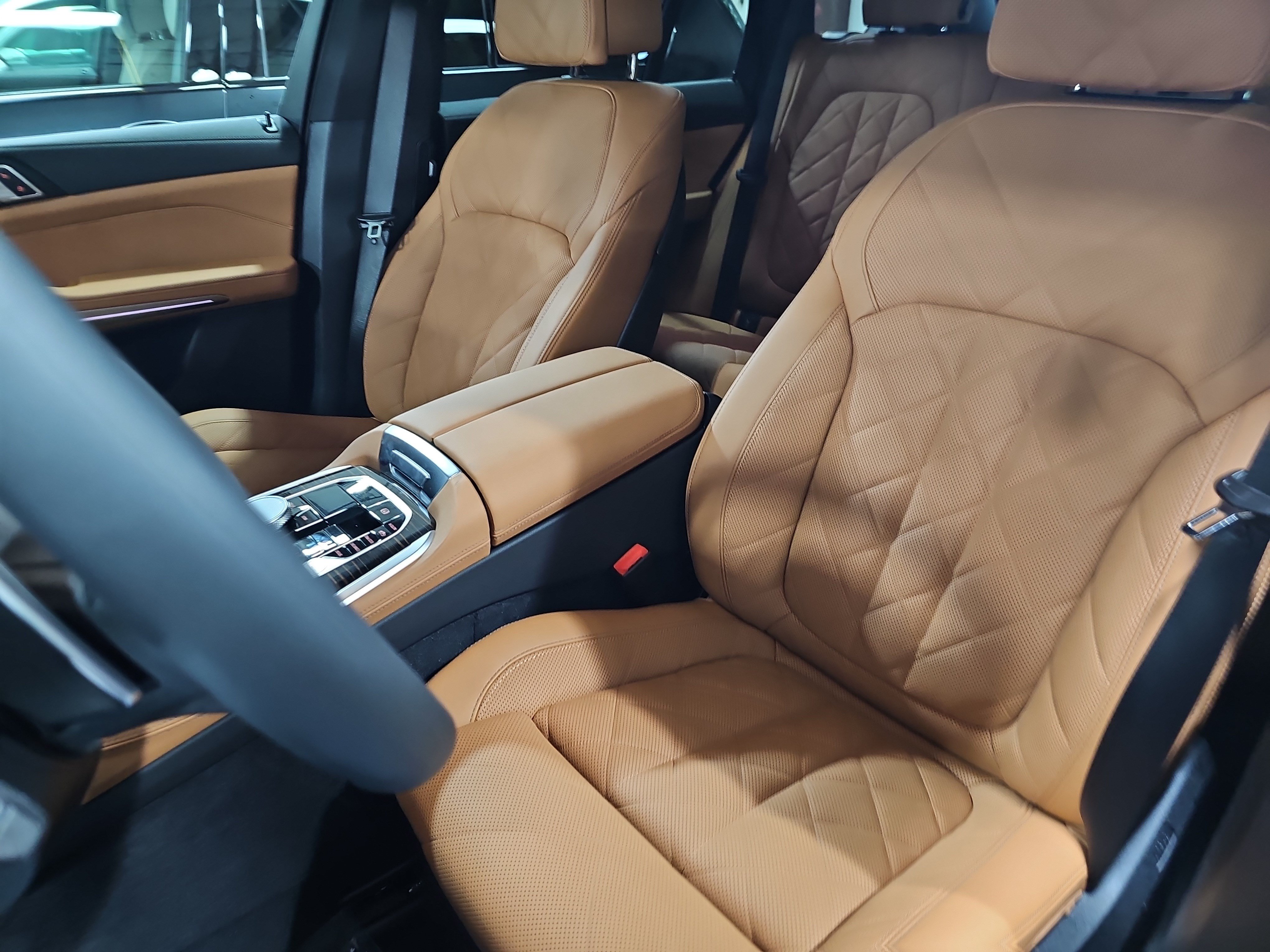 New 2026 BMW X5 xDrive40i w/ M Sport Package AWD/4WD image 17